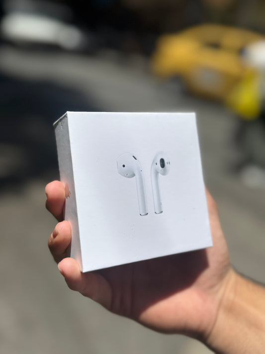 AirPods primera y segunda generación.
